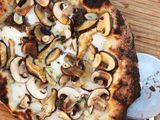 Mushroom pizza