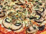 Mushroom pizza