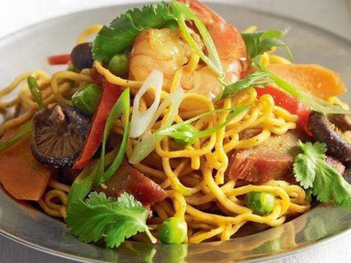 Seafood Hibachi Noddles