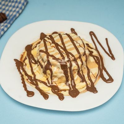chocolate white Cinnabon