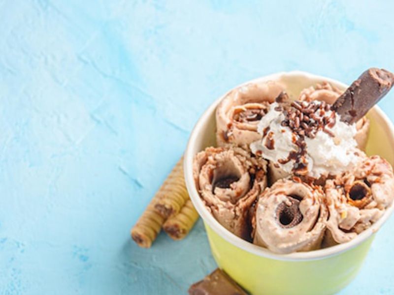 Nutella Flutes ice cream roll