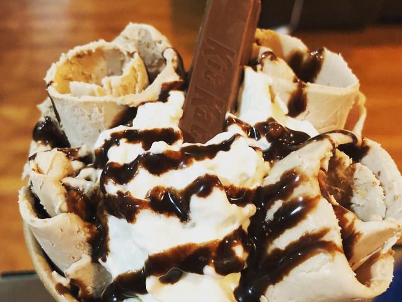 Nutella KitKat ice cream roll