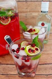 Sprite and Pomegranate Flavor Cocktail