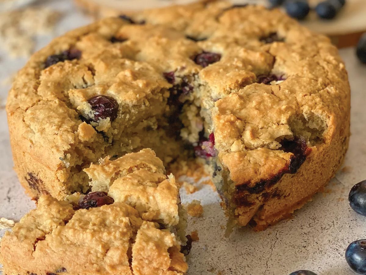 Oat Volcano Cake Blueberry