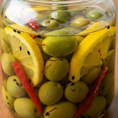 Olives / Pickled Lemon