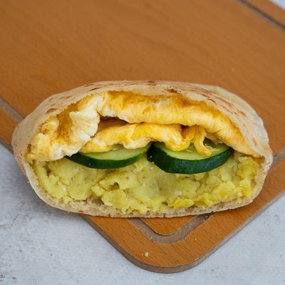 Omelette Mashed Potatoes Sandwich