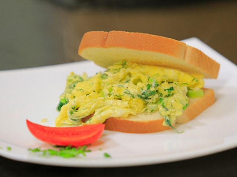 Omelette Sandwich