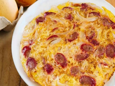 Omelette With Hot Dog
