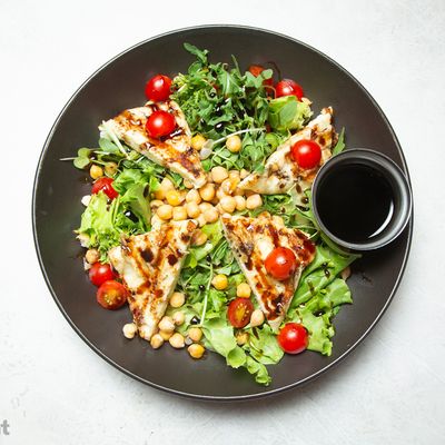 Halloumi Salad