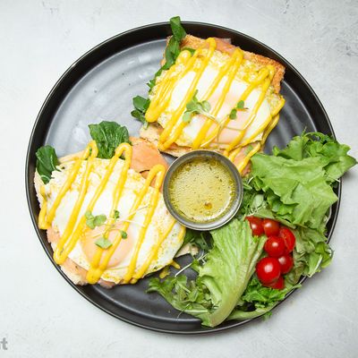 Smoked Salmon Toast