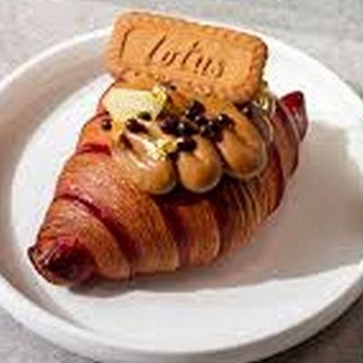 Oreo Lotus Croissant