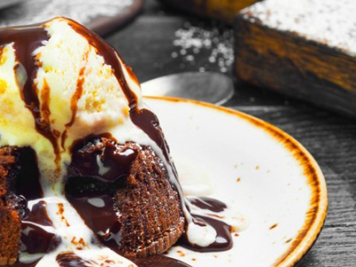 Oreo Molten Cake