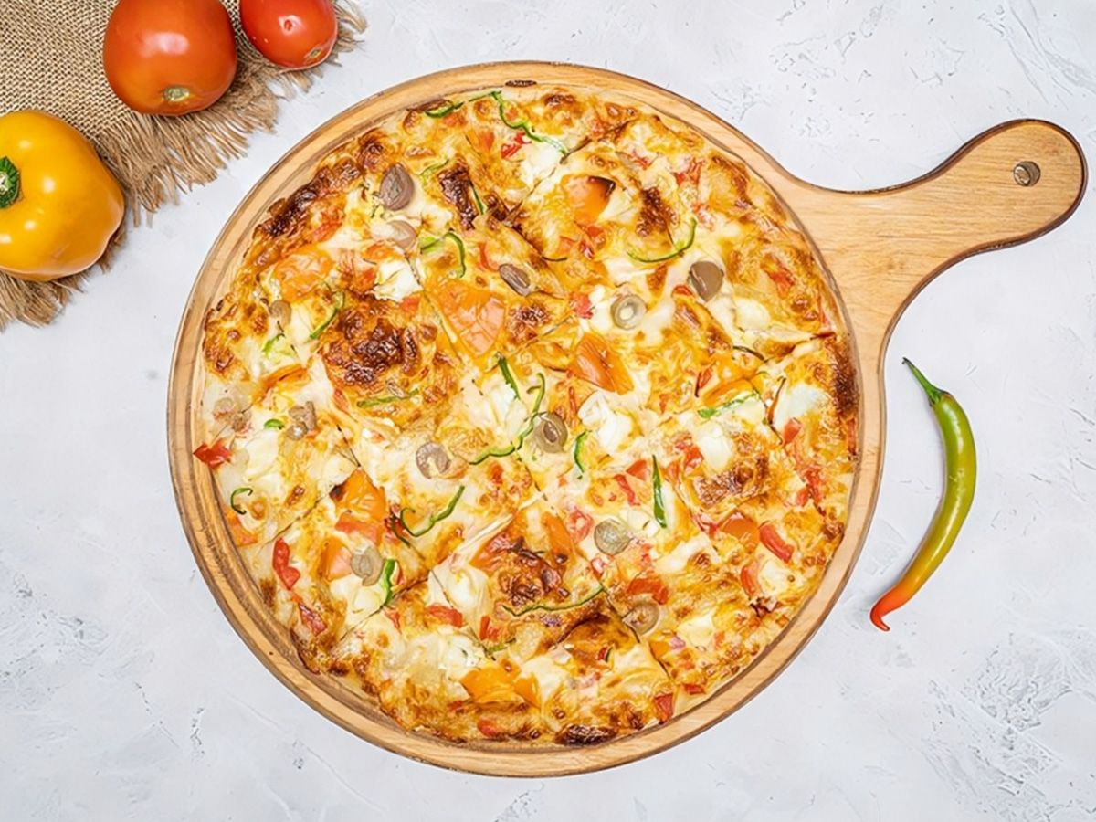 Oriental Pizza Mixed Chicken