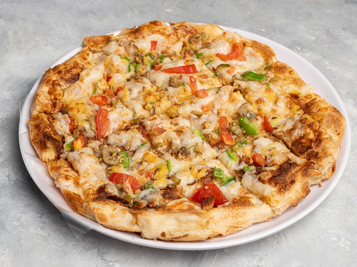 Oriental Pizza Roumi Cheese