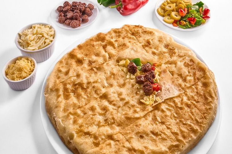 Medium Oriental Sausage Pie