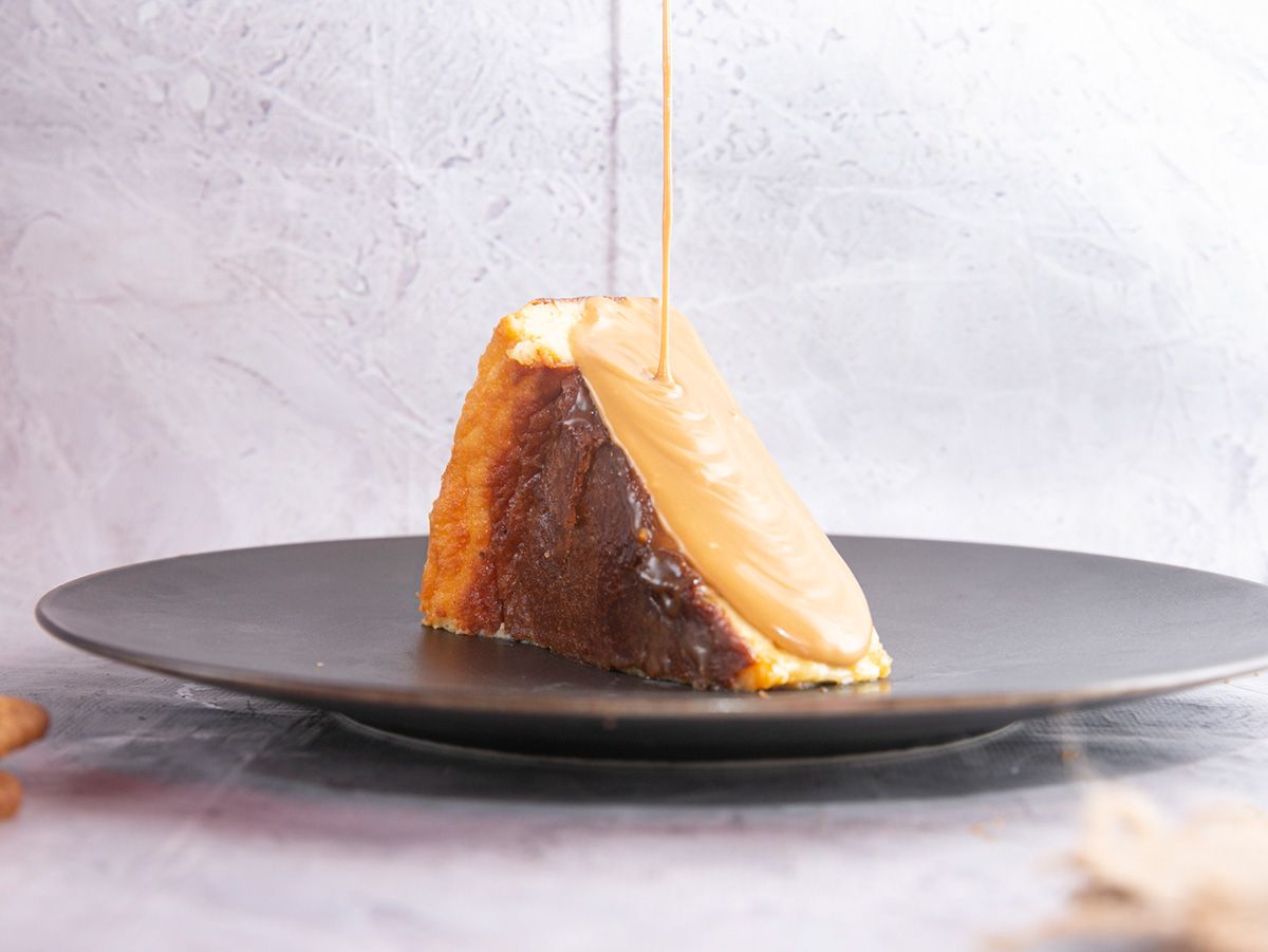 San Sebastian Cheese Cake Topped With Melted Lotus