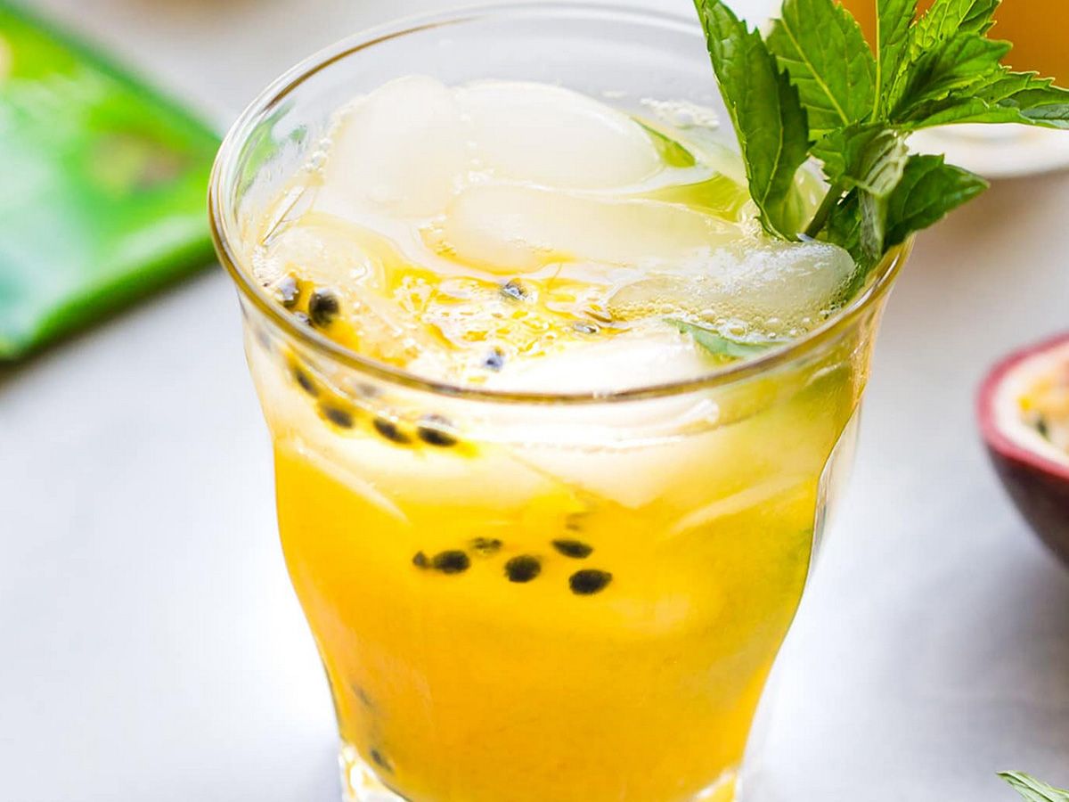 PASSION FRUIT ICED TEA