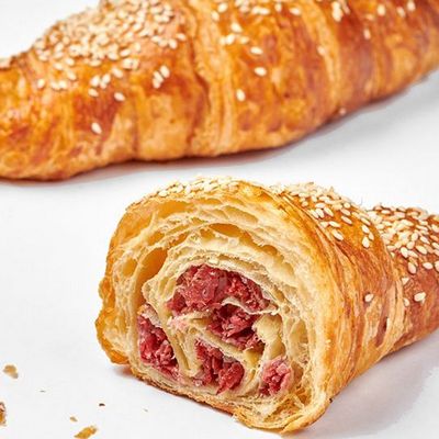 PASTRAMI CHEESE CROISSANT