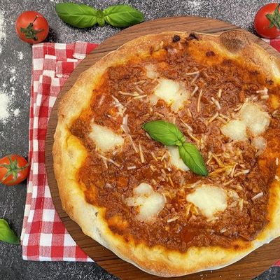 Bolognese Pizza