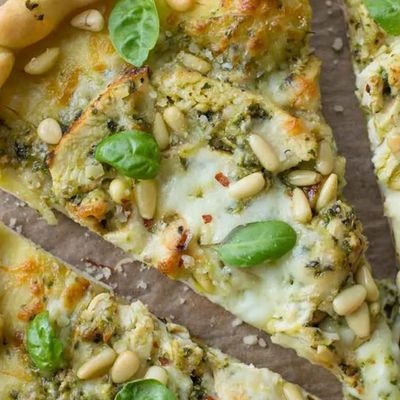 Pollo Pesto Pizza