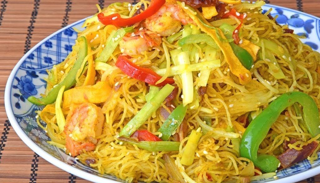 30. Pan-Fried Vermicelli In Singapore Style