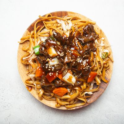 Noodles With Meat Box