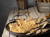 Paprika With Cheese Crackers
