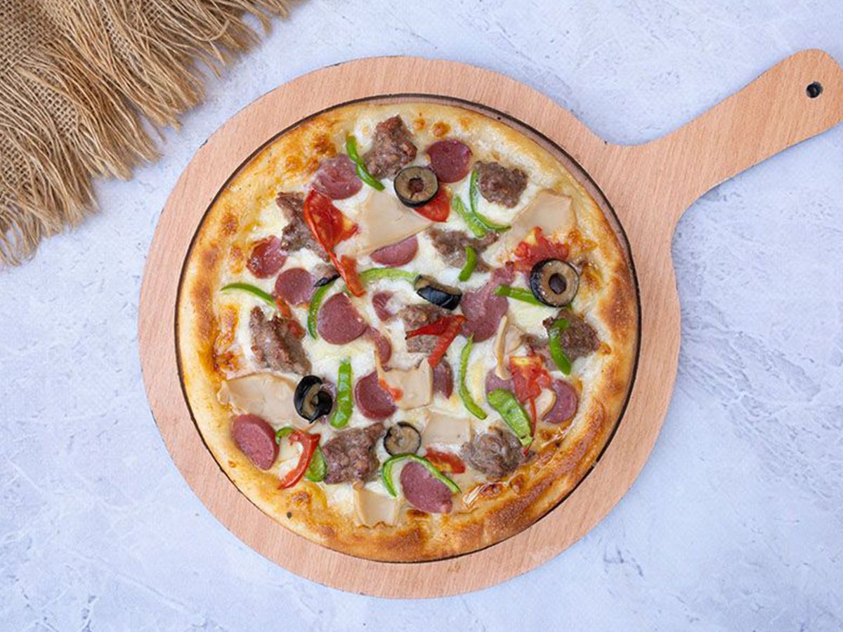 Pastrami Pizza