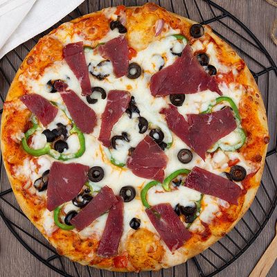 Small Pastrami Pizza
