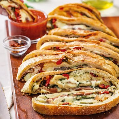 Pastrami pizza roll
