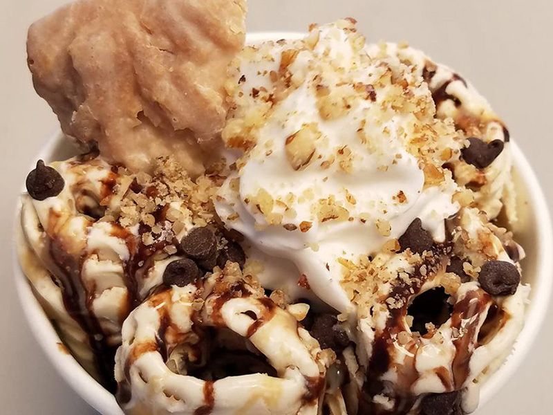 Peanuts Nescafe ice cream roll