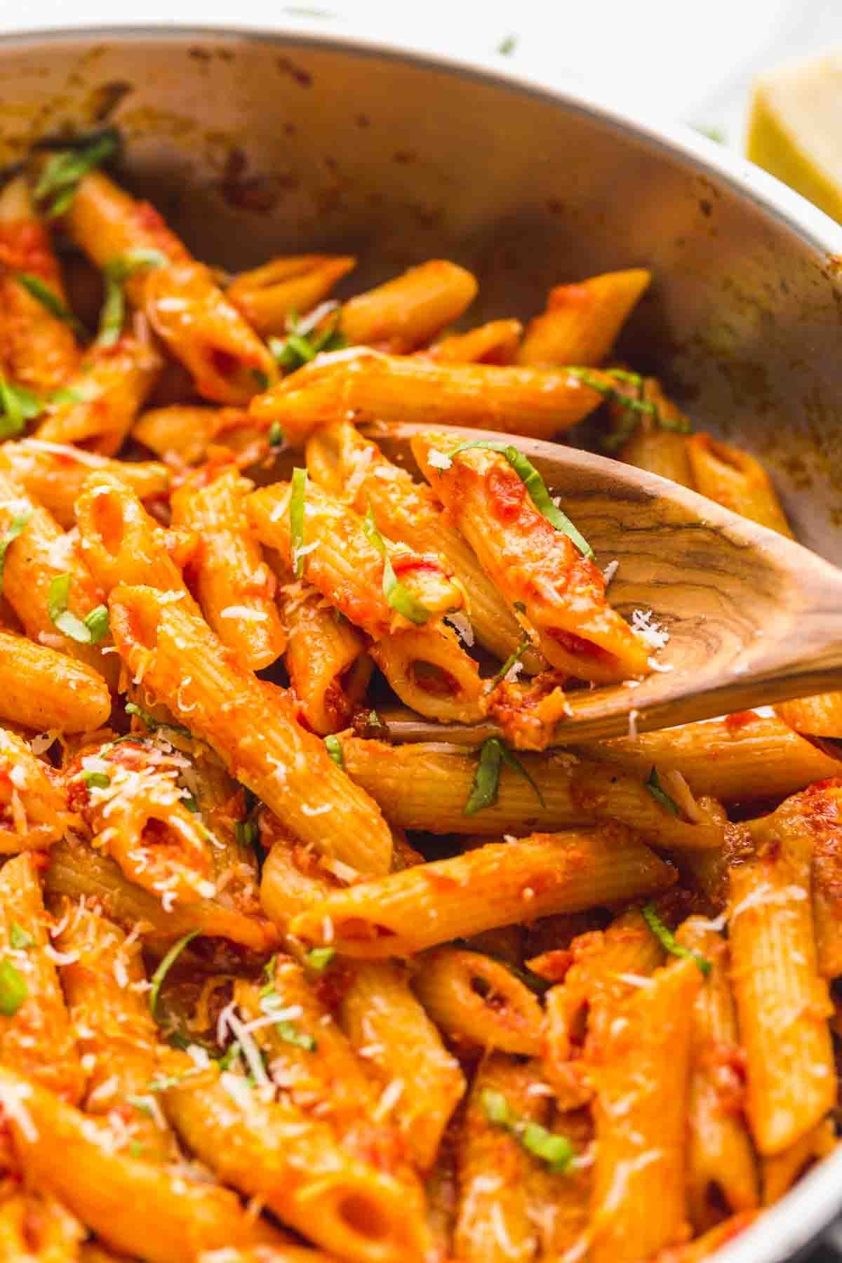 oriental sausage pasta