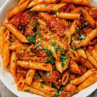 Penne (with red sauce or cream and grilled chicken)