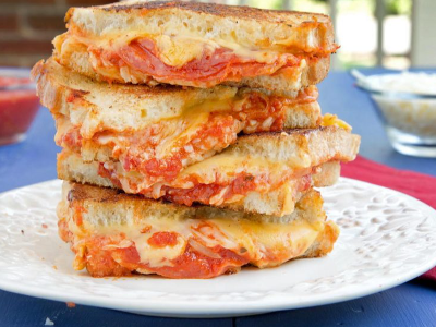 Grilled Salami Pizza Sandwich