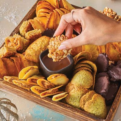 Petit Four Nuts