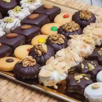 Petit Four