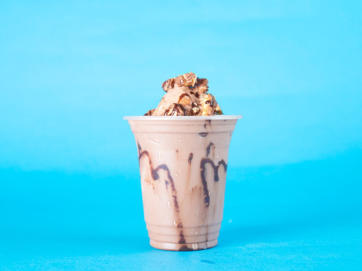 Chocolate Snickers drink