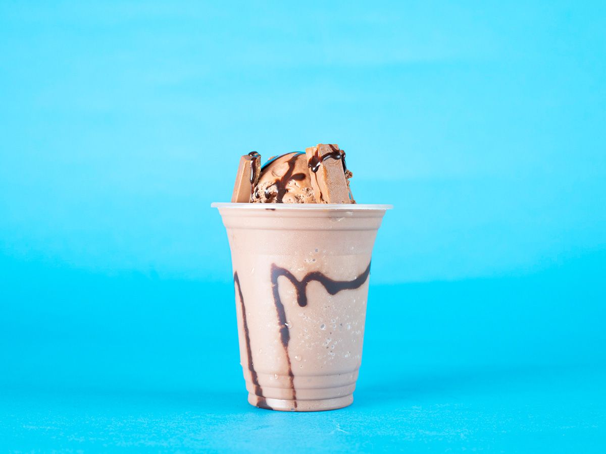Chocolate kitKat drink