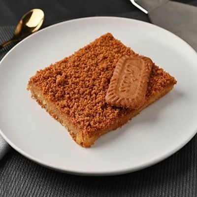 Lotus Biscoff Basbousa Piece