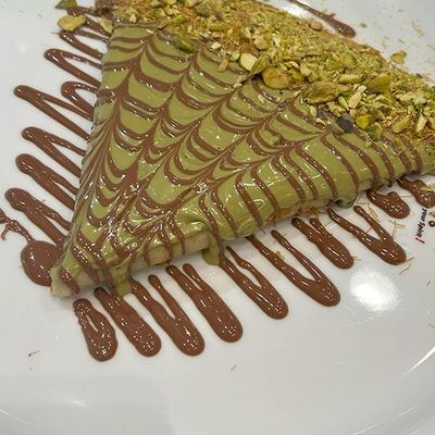 Pistachio Crepe (Triangle)