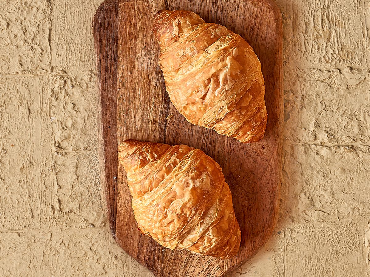 Plain croissant