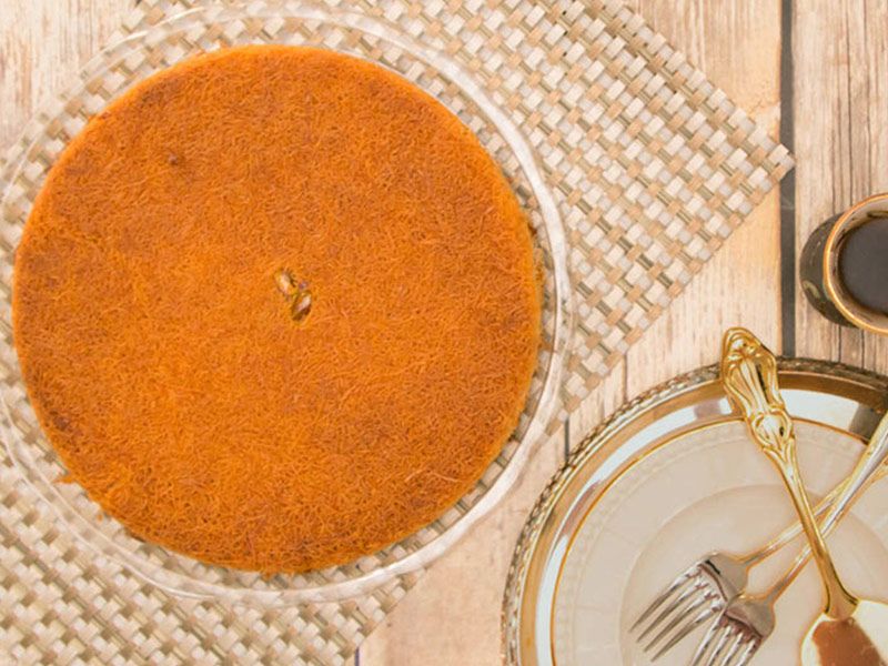 Kunafa Tray With Four Quarters of Nuts