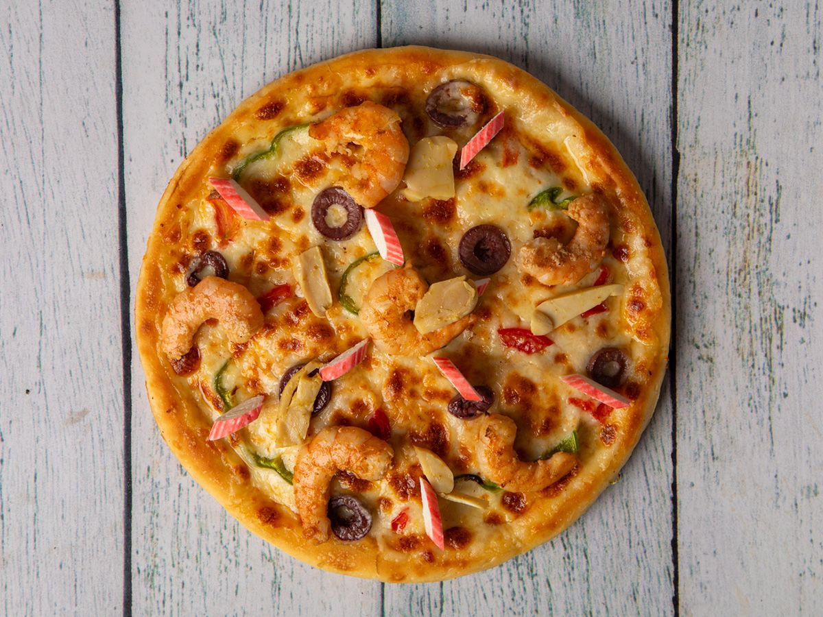 Seafood Pizza