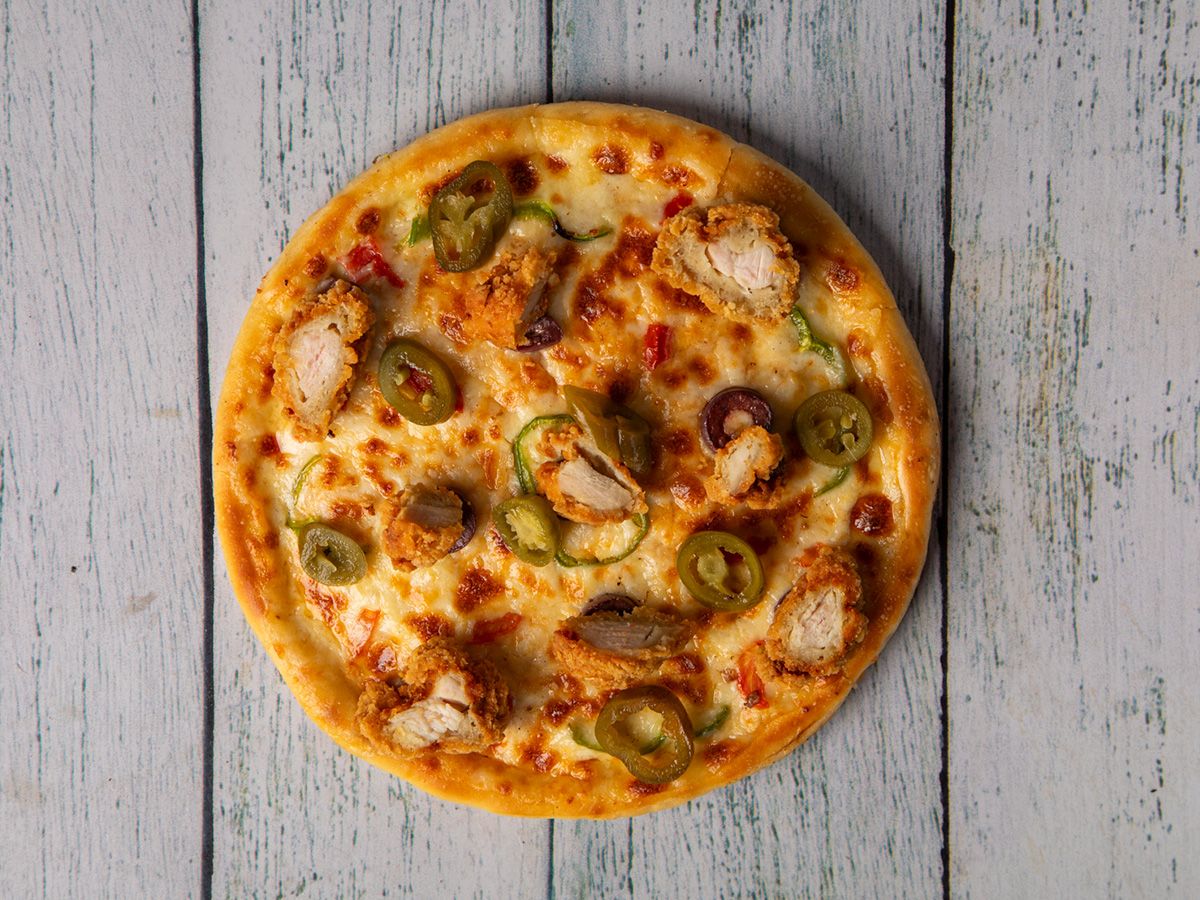 Zinger Chicken Pizza