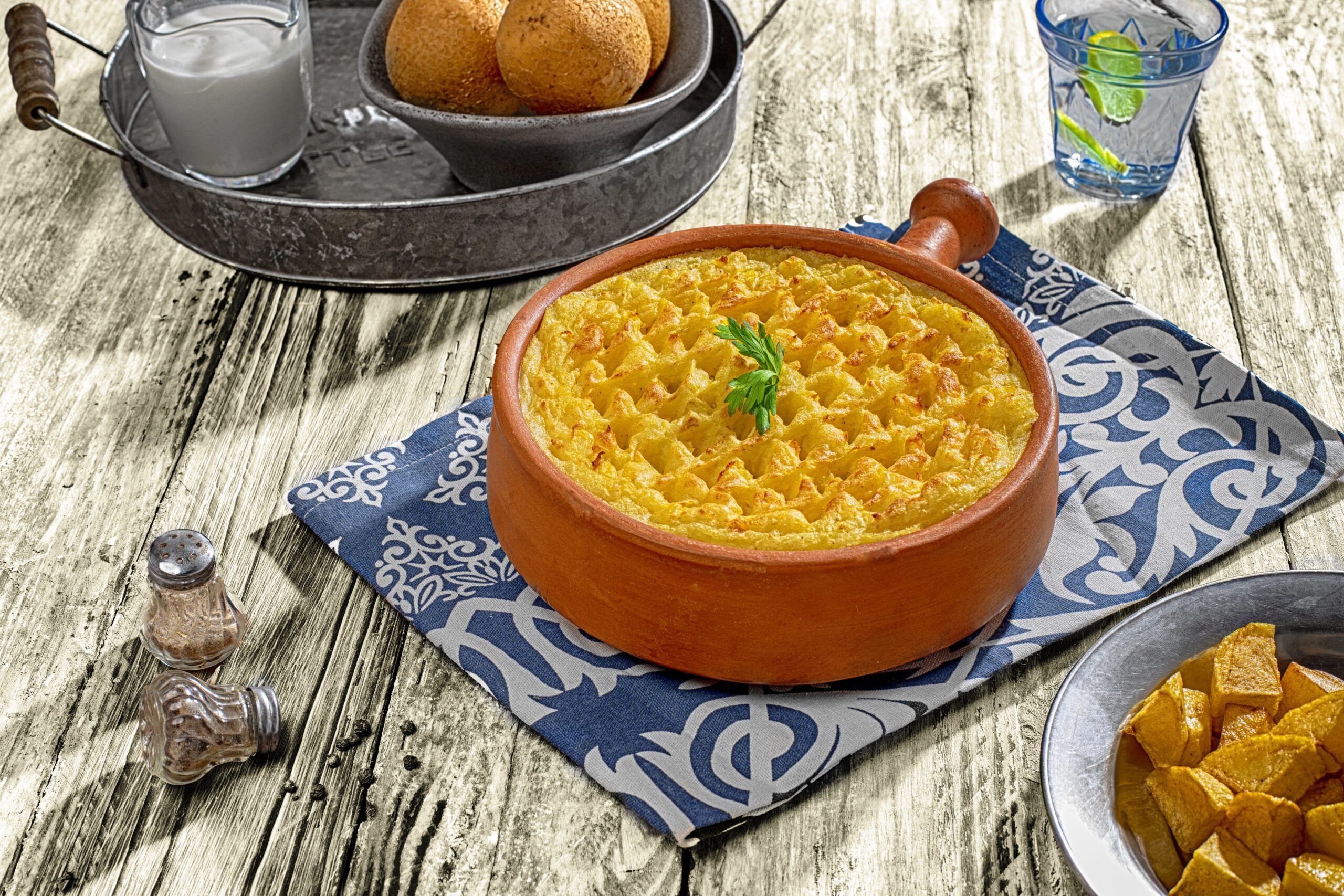 Potato Puree Tray With Minced Meat
