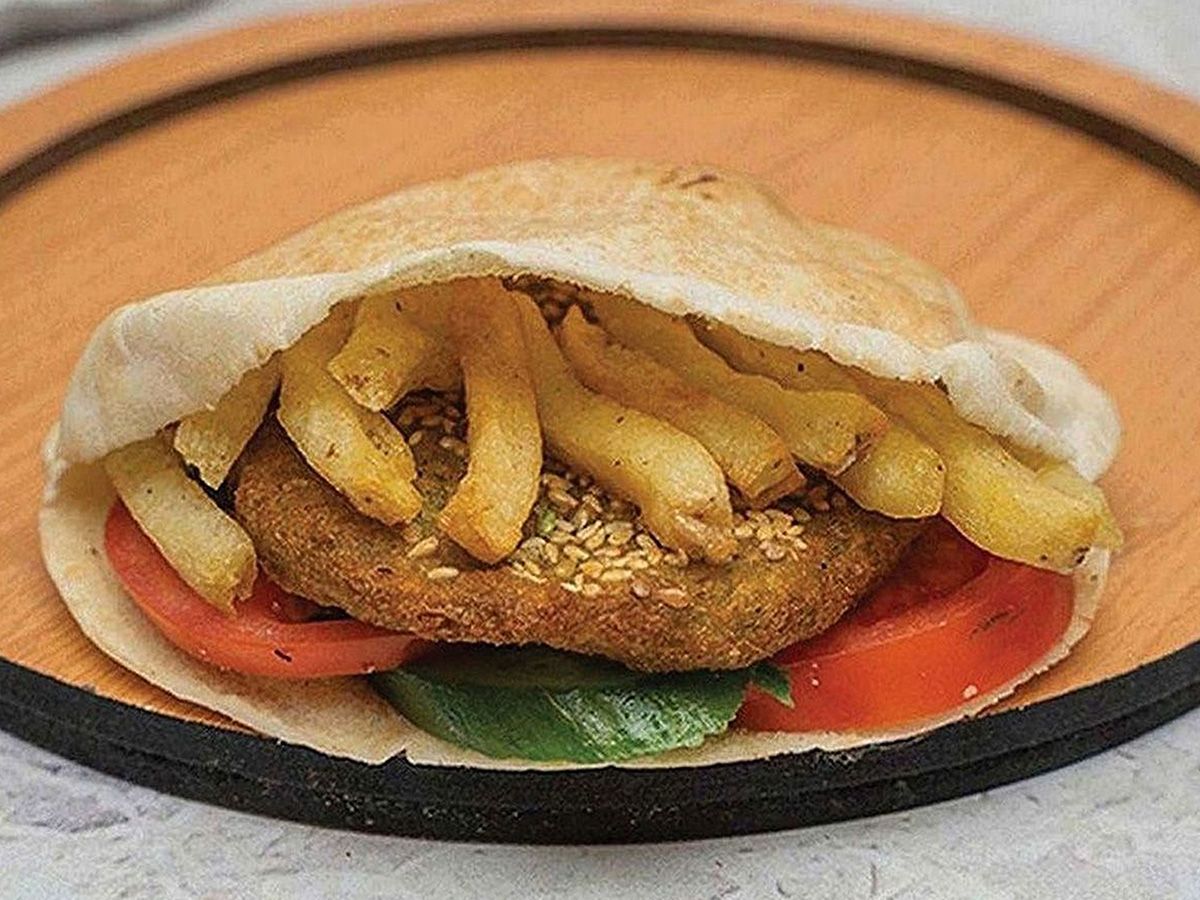 Potato with Ta'ameya Sandwich