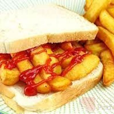 Chipsy potato sandwich with ketchup