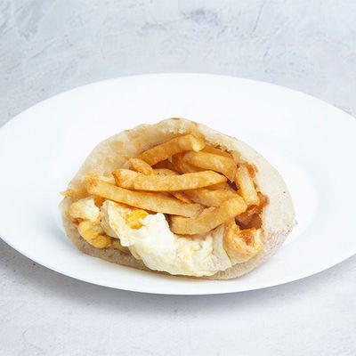 Potatoes with Omelette Sandwich