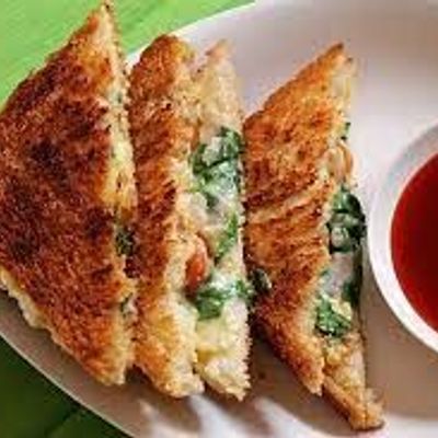 Mashed potato sandwich with fried egg