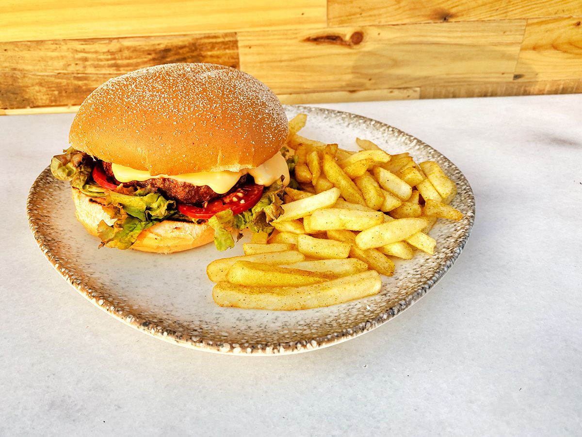 Classic Cheeseburger
